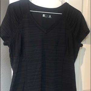 Xersion brand; black medium top